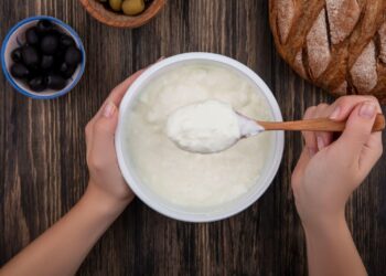 Iogurte natural ajuda ou não a imunidade? O que a ciência indica