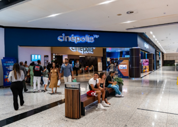 Cinema acessível: sessão adaptada promove inclusão de pessoas com TEA em Lauro de Freitas