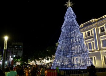 Encerramento do Natal Salvador tem apresentação de Gerônimo e convidados nesta terça-feira (6) no Terreiro de Jesus