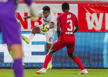 CSKA 1948 vence al Slovan por 2 a 1 con Diego Medina como capitán del equipo