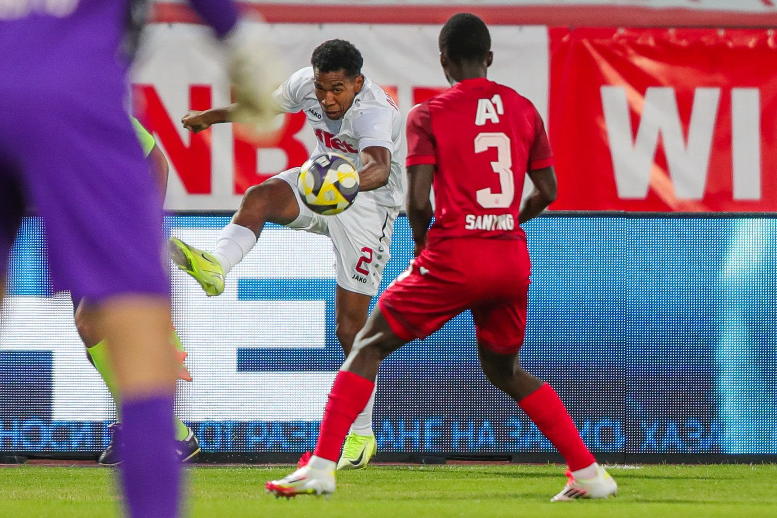 CSKA 1948 vence al Slovan por 2 a 1 con Diego Medina como capitán del equipo