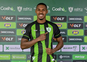 Novo reforço do América-MG, Léo Alaba chega motivado e valoriza estrutura do clube