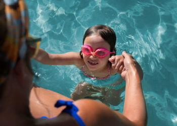 Saiba quais cuidados são necessários com os olhos no verão