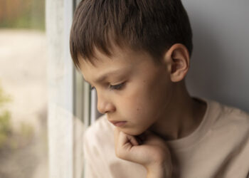 Janeiro Branco: como identificar sinais e falar sobre saúde mental com crianças e adolescentes?