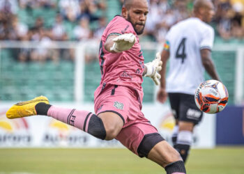 Com mais uma vitória, Igo Gabriel valoriza ‘conjunto do Figueira’ e projeta duelo com o Brusque