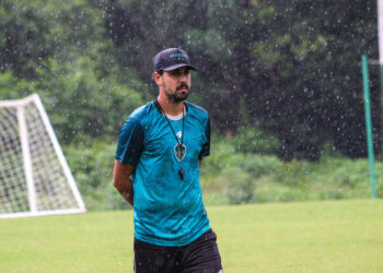 João Victor, técnico do Manaus, valoriza liderança, 100% de aproveitamento e meta não vazada na largada do Campeonato Amazonense