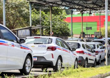Prefeitura de Salvador mantém aberto credenciamento para novos taxistas