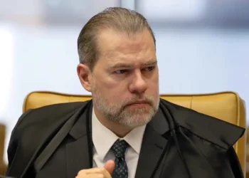 PF pede a Fachin suspeição de Toffoli no inquérito do Banco Master