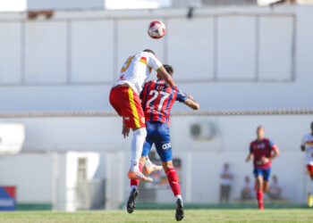 Bahia e Juazeirense empatam com gols em cobranças de pênalti