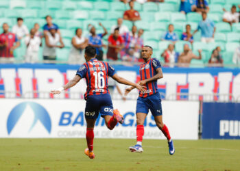 Enfrentando desconfiança da torcida, Bahia vence a Juazeirense e vai a final do Baianão