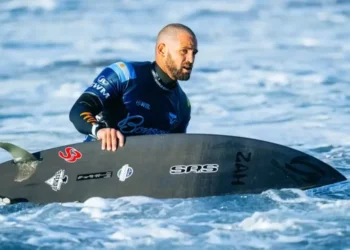 Alejo Muniz anuncia despedida do Championship Tour e encerra ciclo no surfe mundial