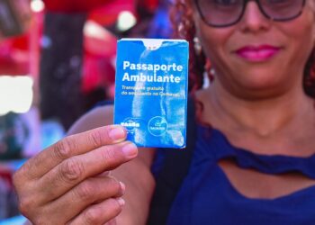 Ambulantes elogiam gratuidade no transporte público para a categoria durante Carnaval de Salvador