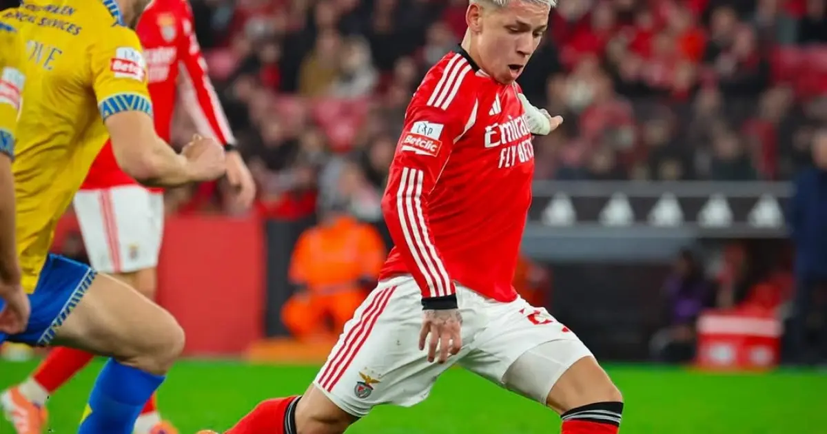 Benfica promete recorrer após Uefa suspender acusado de racismo contra Vini
