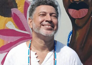 Carlos Barros apresenta “Tempo de Axé” na Varanda do SESI Rio Vermelho