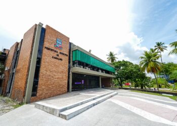 Prefeitura convoca aprovados em concurso e processo seletivo na área da saúde para entrega de documentação