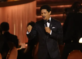 Grammy 2026 é marcado por críticas a Trump