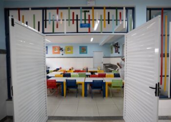 Prefeitura realiza distribuição eletrônica de vagas na rede de ensino nesta quinta (19); confirmação de matrícula começa na sexta (20)
