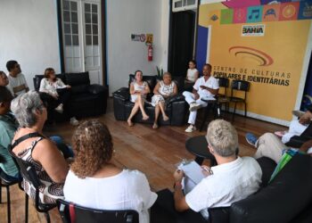 Secretaria de Cultura do Estado realiza escuta com comerciantes antes de iniciar reforma no Largo Pedro Archanjo