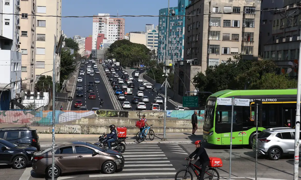 Rodízio de veículos volta a partir desta quinta-feira (19) em SP