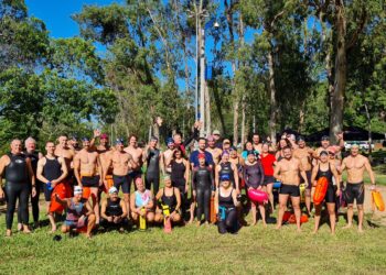 Treino de Carnaval no Lago Guaíba reforça crescimento das águas abertas no Rio Grande do Sul
