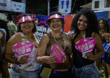 Secretaria das Mulheres do Estado promove sensibilização para prevenir a violência de gênero no Carnaval