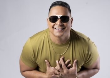 Xanddy Harmonia convoca a “Torcida” para “Melhor Segunda-feira do Mundo” no trio