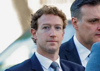 Zuckerberg nega desenvolver redes sociais para viciar jovens em telas