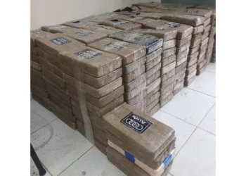 Operação internacional apreende 1,3 t de cocaína em alto mar