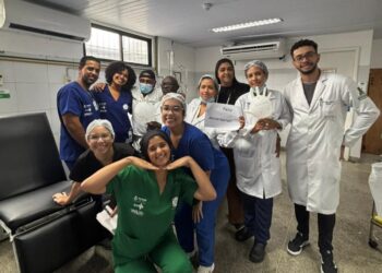 UPA Valéria celebra aniversário de paciente idoso e reforça cuidado humanizado na assistência