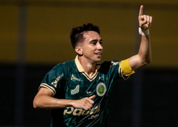 Em bom momento no Atlético-PI, Esquerdinha valoriza liderança do estadual e projeta reencontro com o Altos