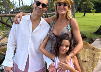 Ticiane Pinheiro escolhe Maraú, na Bahia, para viver um Carnaval de descanso ao lado da filha Manu e do marido César Tralli