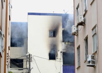 Defesa Civil de Salvador reavalia prédio atingido por explosão e incêndio no Stiep