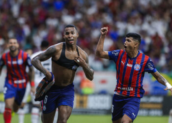 Jean Lucas vira o jogo e o Bahia é bicampeão baiano