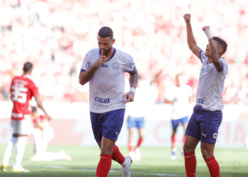 100% fora de casa: Bahia vence o Inter com gol de William José