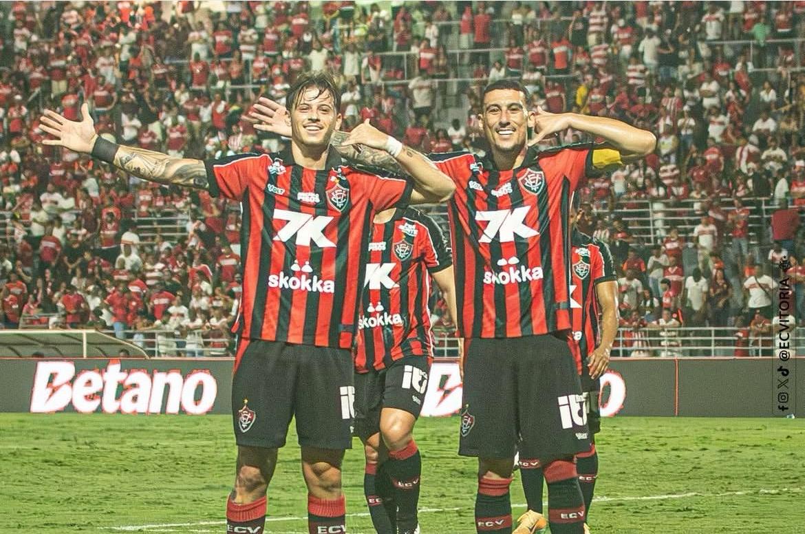 Depois da decepção na estreia, Vitória usa time principal e vence o CRB