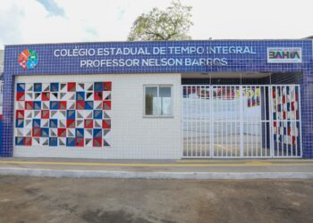 Com investimento de mais de R$ 17 milhões, Governo do Estado inaugura dois colégios de tempo integral no bairro de Cajazeiras, em Salvador