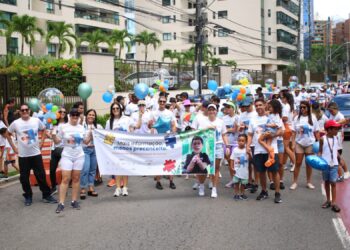 Caminhada do Autismo reúne famílias e comunidade em Salvador no dia 29 de março