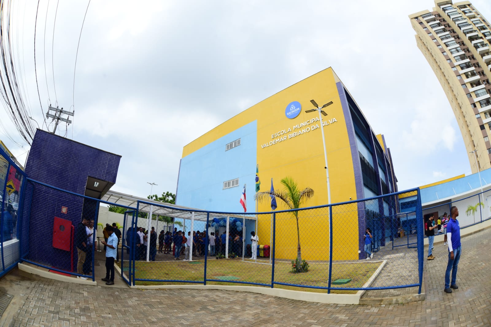 Em comemoração pelos 477 anos de Salvador, Prefeitura inaugura terceira escola em duas semanas
