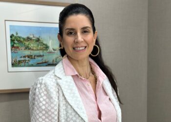 Mulheres devem suspender medicamentos emagrecedores injetáveis antes de tentar engravidar