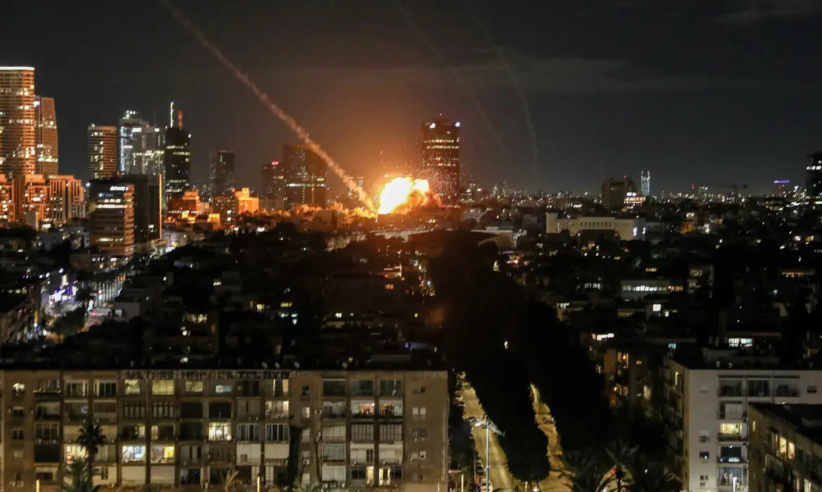 Resistência do Irã pressiona Estados Unidos a encerrarem guerra