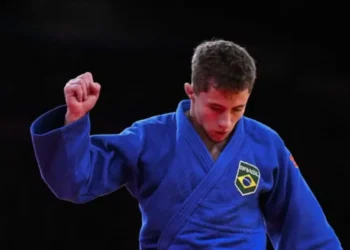 Judoca brasileiro assume liderança do ranking mundial do judô até 60kg