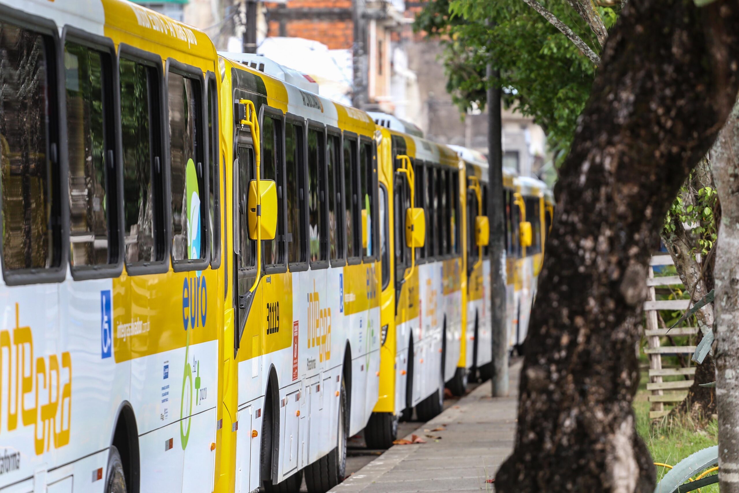 Obras na Avenida Jequitaia alteram itinerário de linhas a partir da próxima segunda-feira (9)