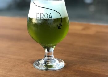 Chope verde e música ao vivo: Proa Cervejaria celebra St. Patrick’s Day