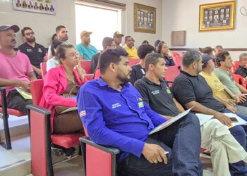 Em Ibicoara, Seagri inicia série de palestras e reuniões para impulsionar cultivo do mirtilo na Chapada Diamantina