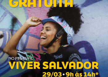 Semob promove distribuição de capacetes para penteados afro no Farol da Barra neste domingo (29)