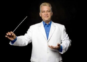 Noite Dançante com o maestro Fred Dantas celebra a dança de salão na Varanda do SESI Rio Vermelho