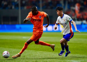 Cléber contribui com assistência em goleada do Yunnan Yukun e mantém bom início de temporada na China