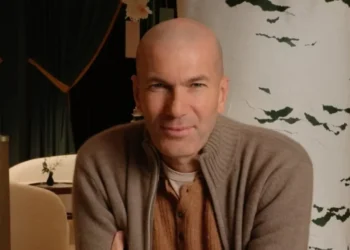 Zidane tem acordo para assumir a Seleção Francesa após a Copa do Mundo, diz jornal