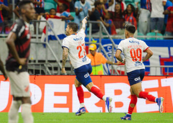 Bahia goleia o Athletico com dois gols de Everaldo; Juba fechou o placar: 3×0
