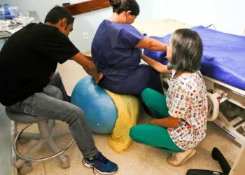 Doula: regulamentação reforça integração da categoria ao SUS